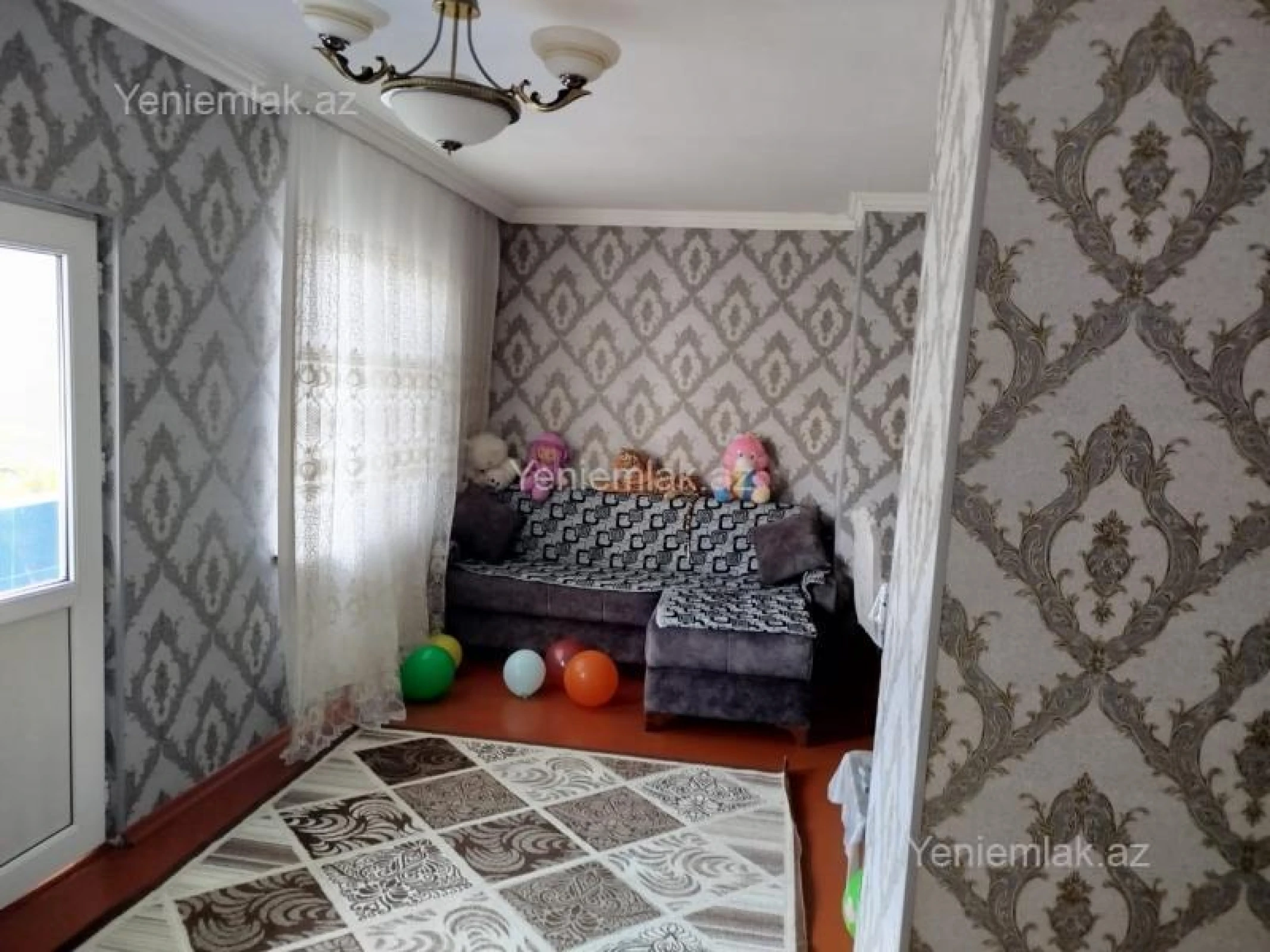 Satılır 3 otaqlı köhnə tikili 100 m²