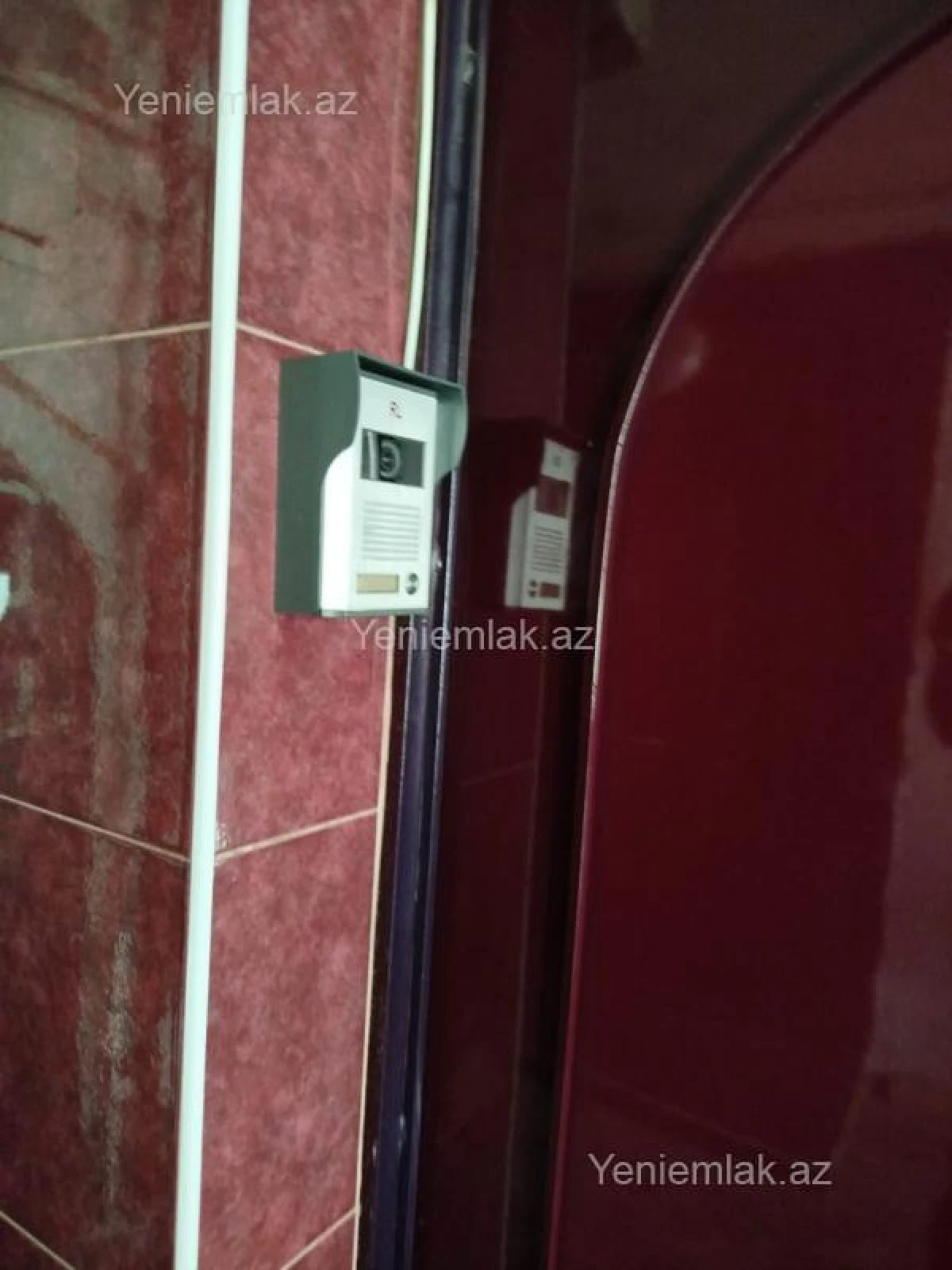 Satılır 3 otaqlı köhnə tikili 100 m²