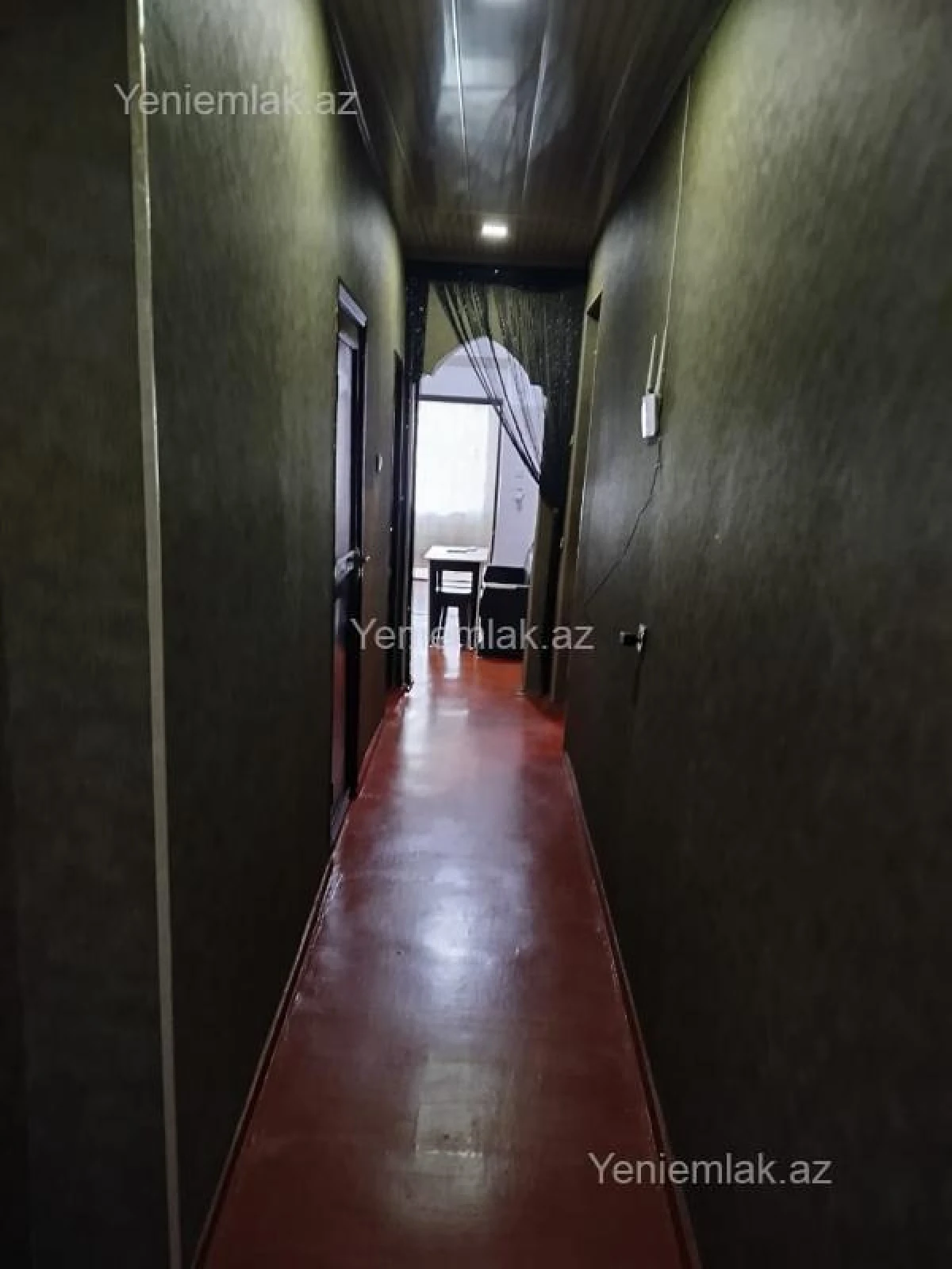 Satılır 3 otaqlı köhnə tikili 100 m²