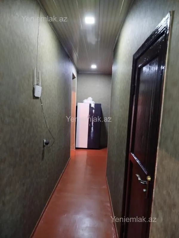 Satılır 3 otaqlı köhnə tikili 100 m²