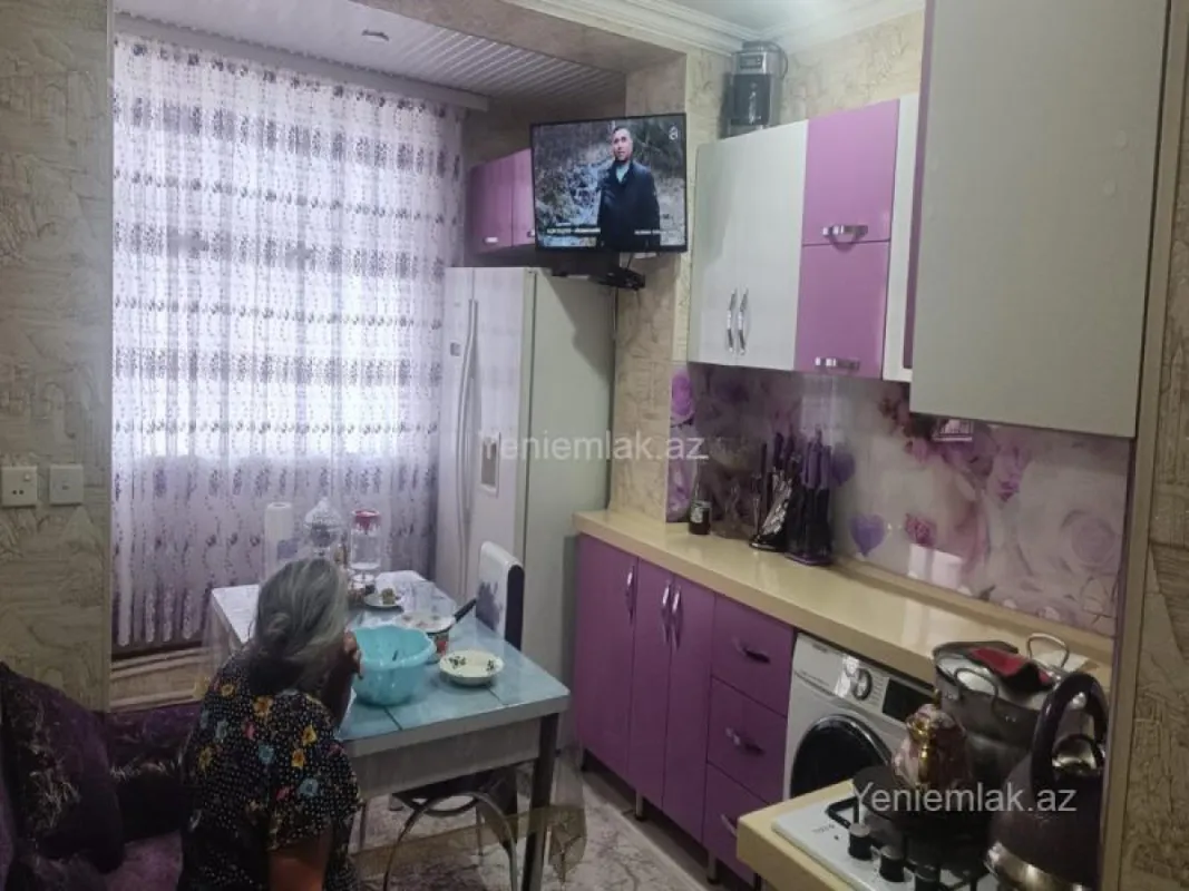 Satılır 4 otaqlı köhnə tikili 72 m²