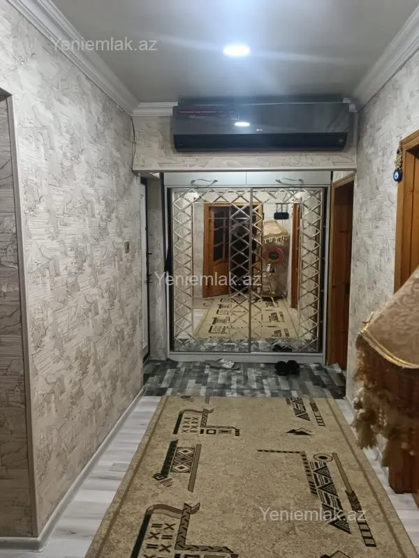 Satılır 4 otaqlı köhnə tikili 72 m²