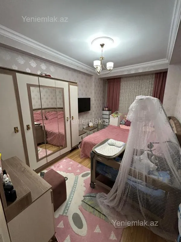 Satılır 2 otaqlı yeni tikili 80 m²