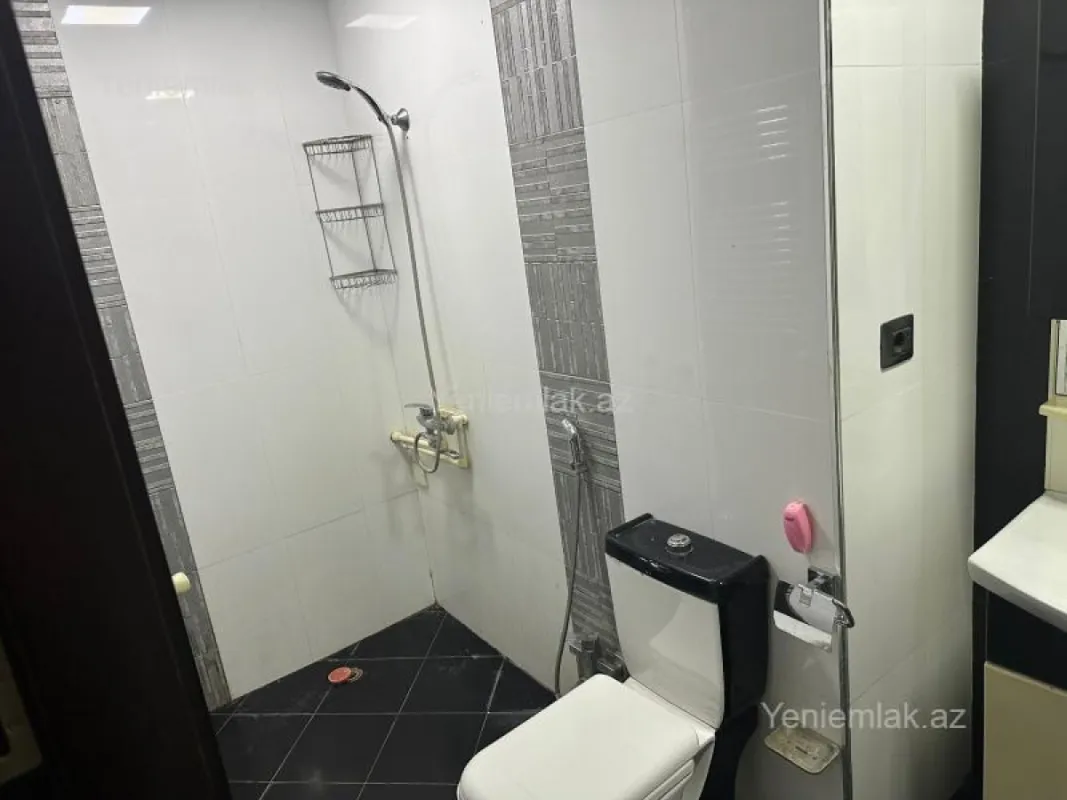 Satılır 2 otaqlı yeni tikili 69 m²