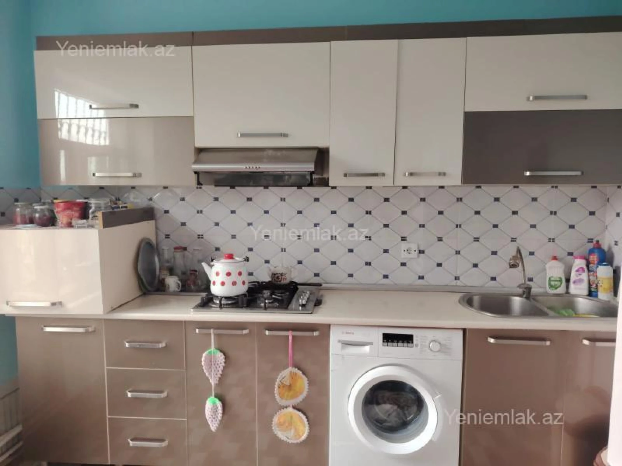 Satılır 6 otaqlı həyət evi 200 m²