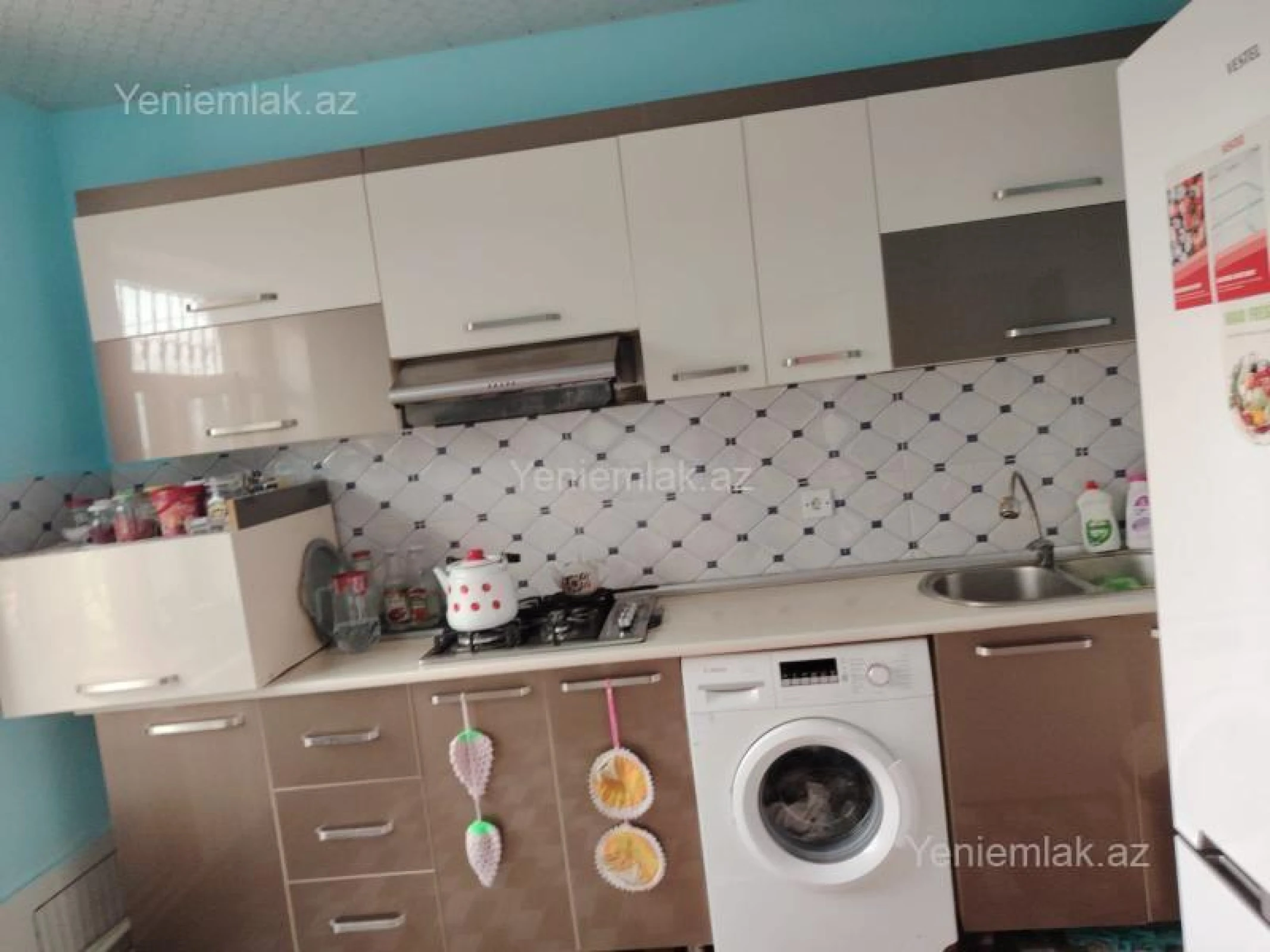 Satılır 6 otaqlı həyət evi 200 m²