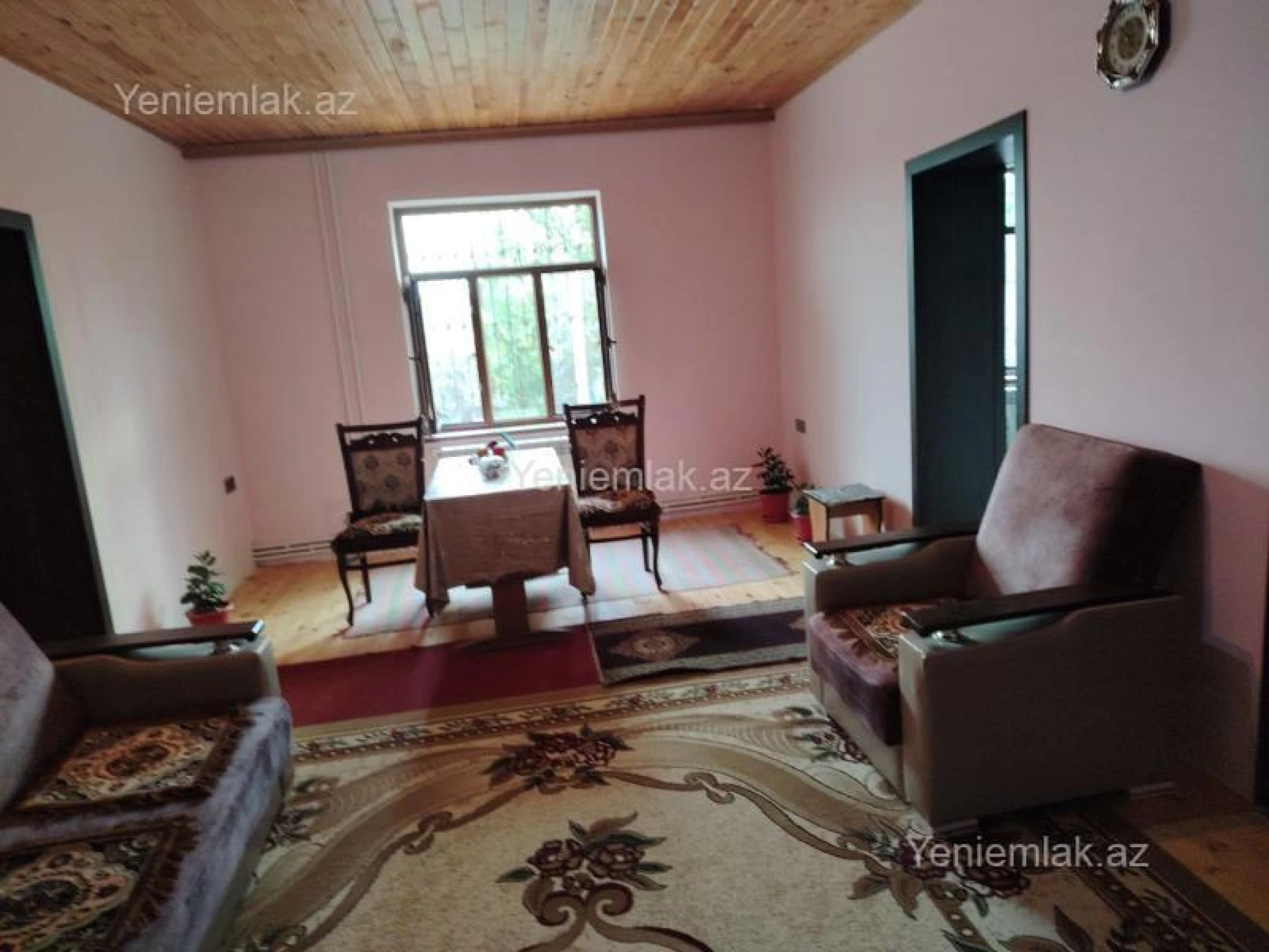 Satılır 6 otaqlı həyət evi 200 m²