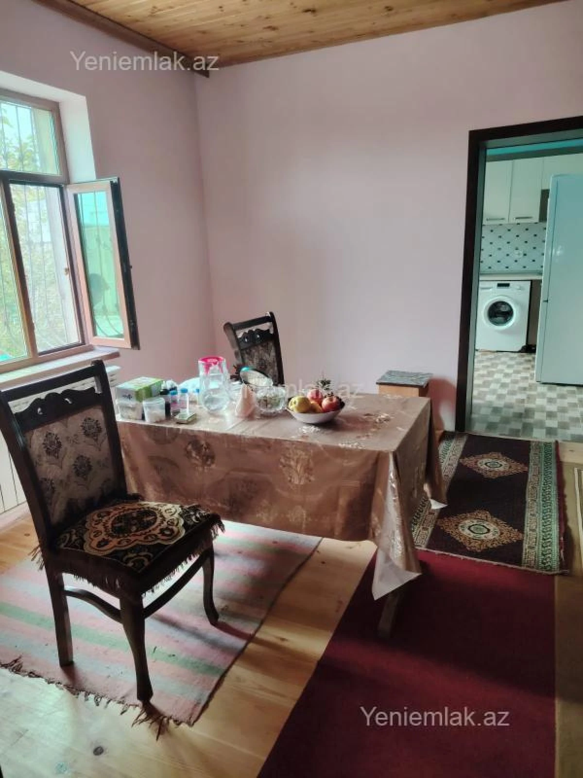 Satılır 6 otaqlı həyət evi 200 m²