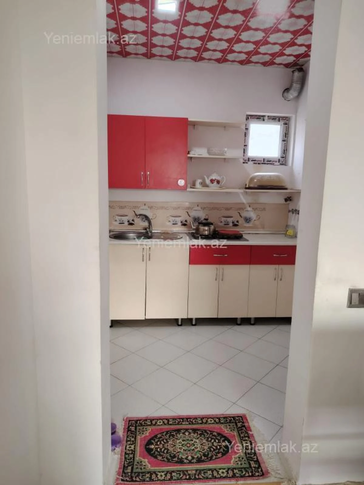 Satılır 6 otaqlı həyət evi 200 m²