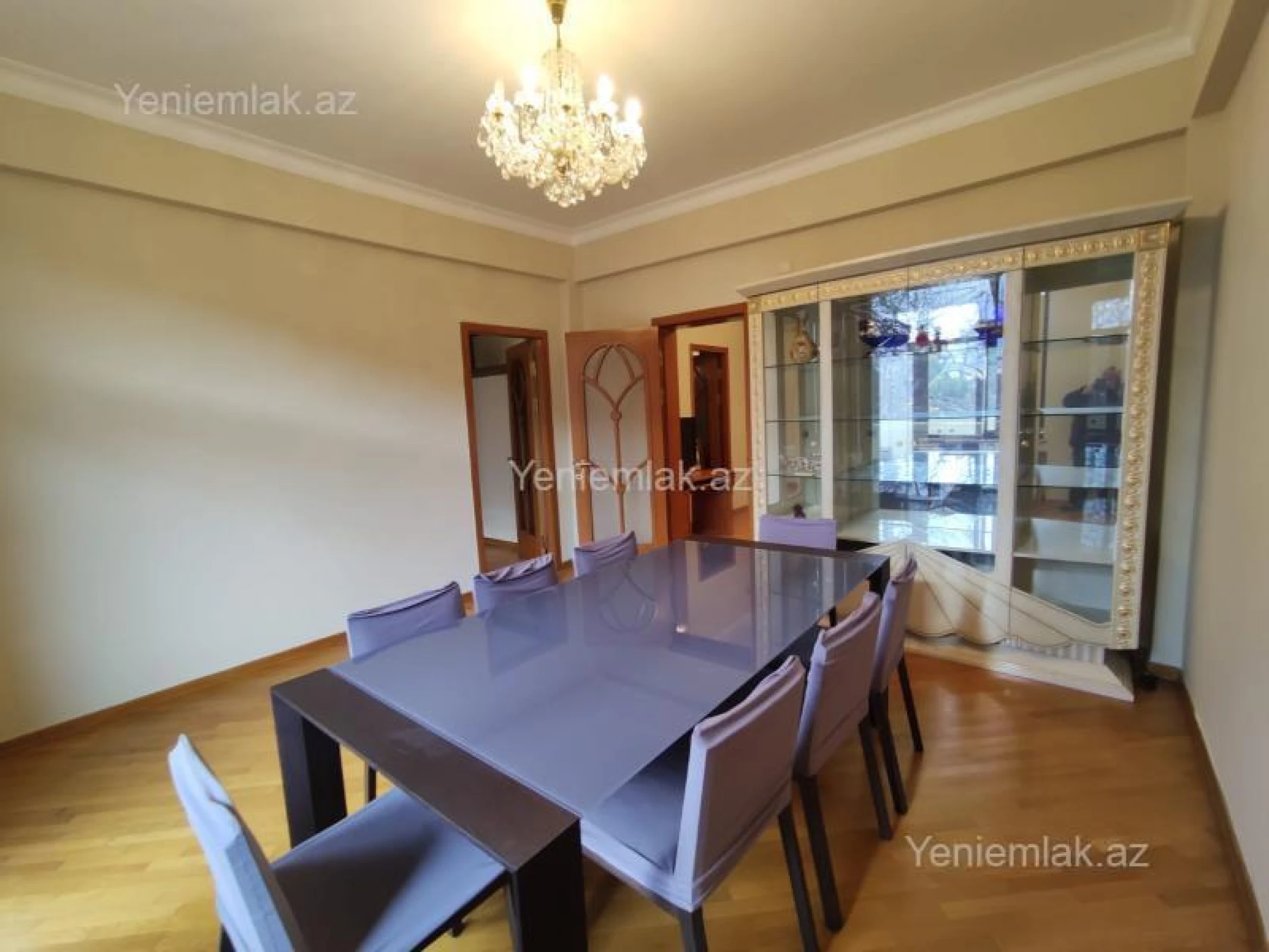 Satılır 4 otaqlı yeni tikili 155 m²