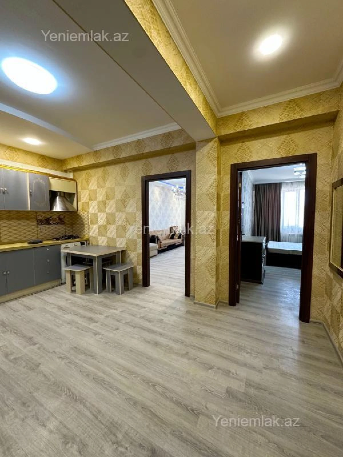 Satılır 2 otaqlı yeni tikili 70 m²