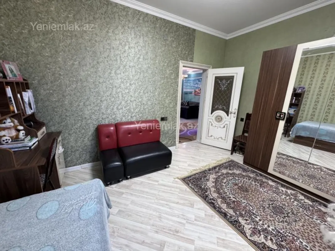 Satılır 5 otaqlı həyət evi 150 m²