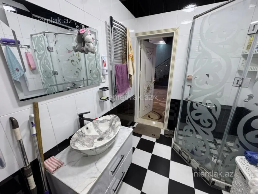 Satılır 5 otaqlı həyət evi 150 m²