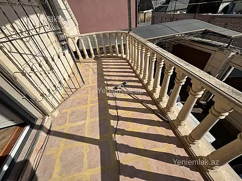 Satılır 5 otaqlı həyət evi 150 m²