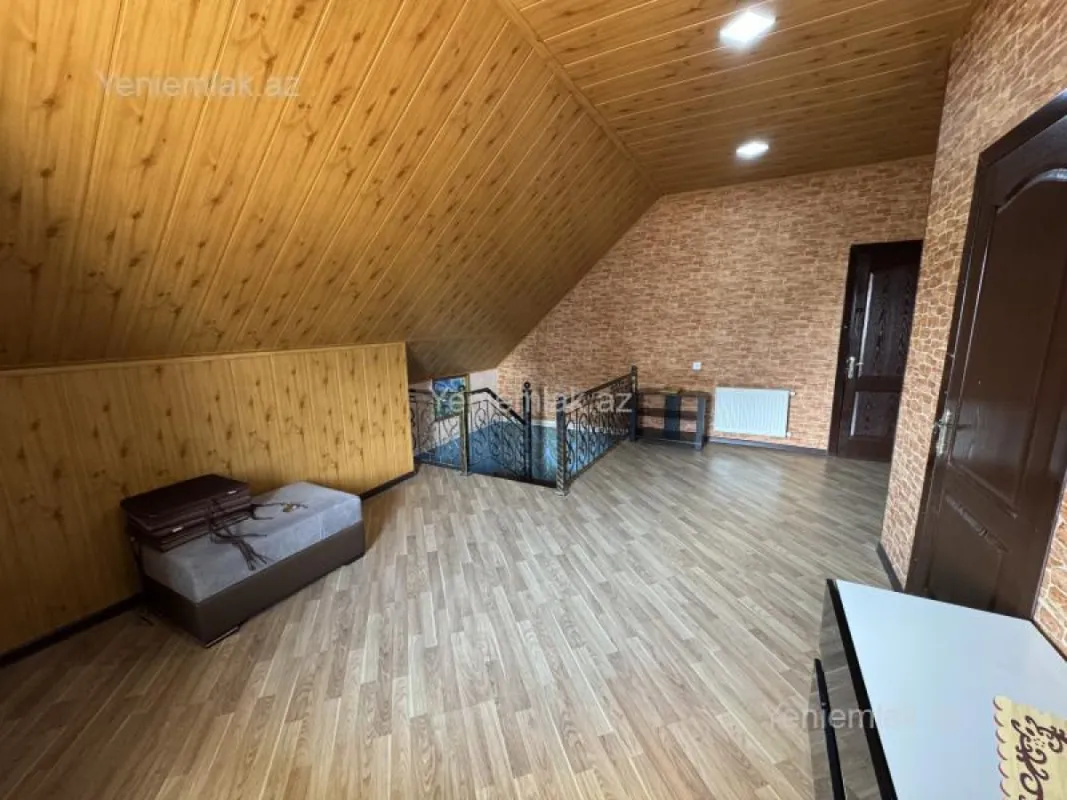 Satılır 5 otaqlı həyət evi 150 m²