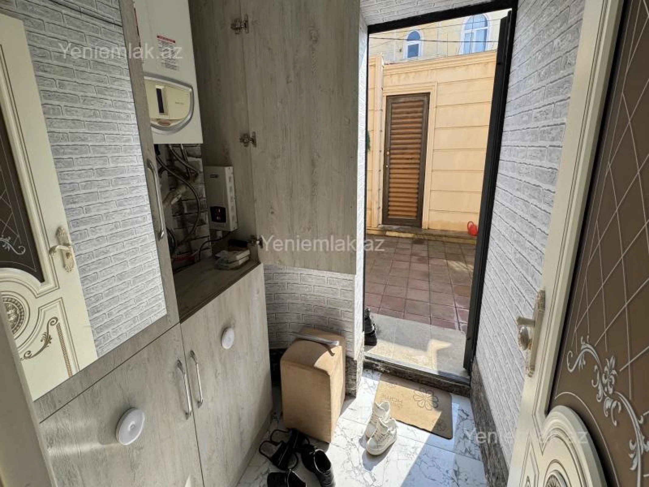 Satılır 5 otaqlı həyət evi 150 m²