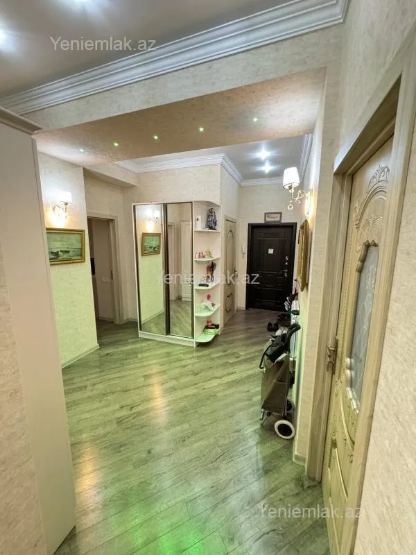 Satılır 4 otaqlı yeni tikili 126 m²