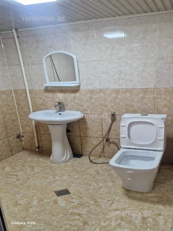 Satılır 1 otaqlı köhnə tikili 44 m²