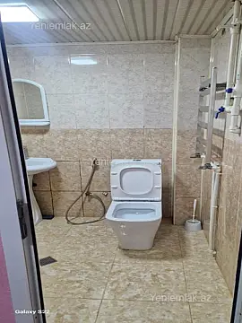 Satılır 1 otaqlı köhnə tikili 44 m²