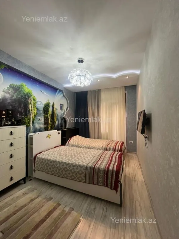 Satılır 3 otaqlı yeni tikili 127 m²