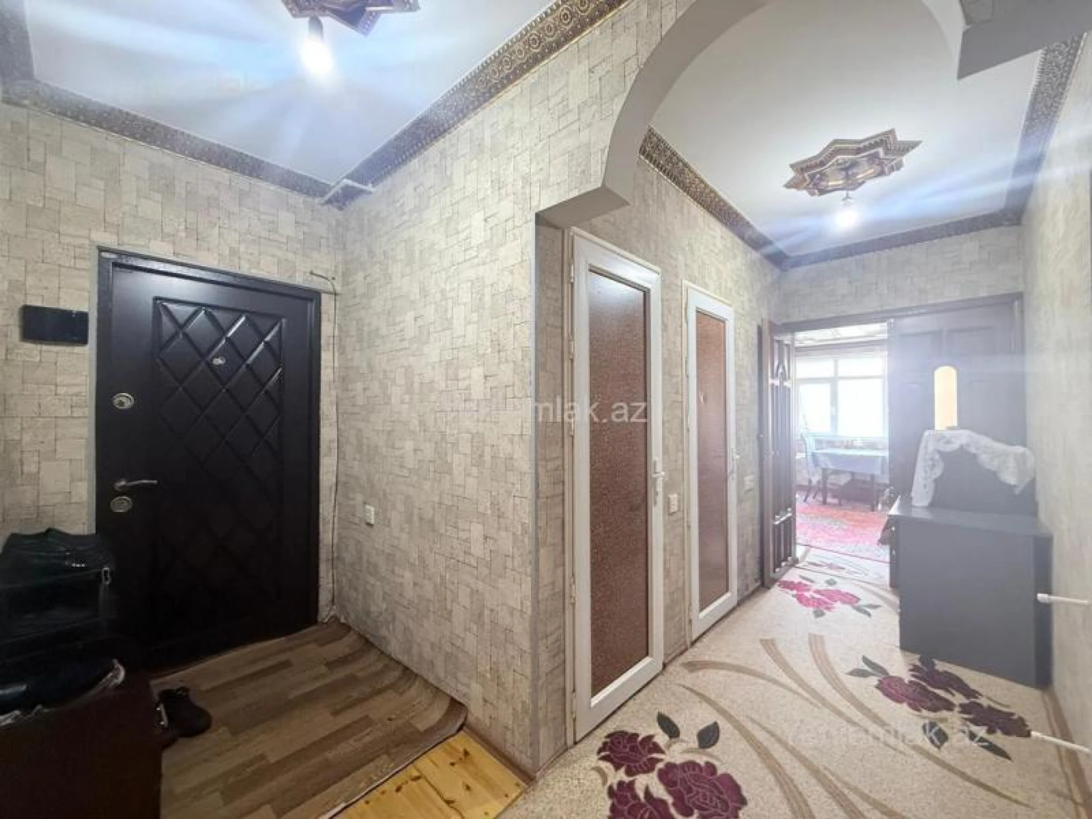 Satılır 3 otaqlı köhnə tikili 76 m²