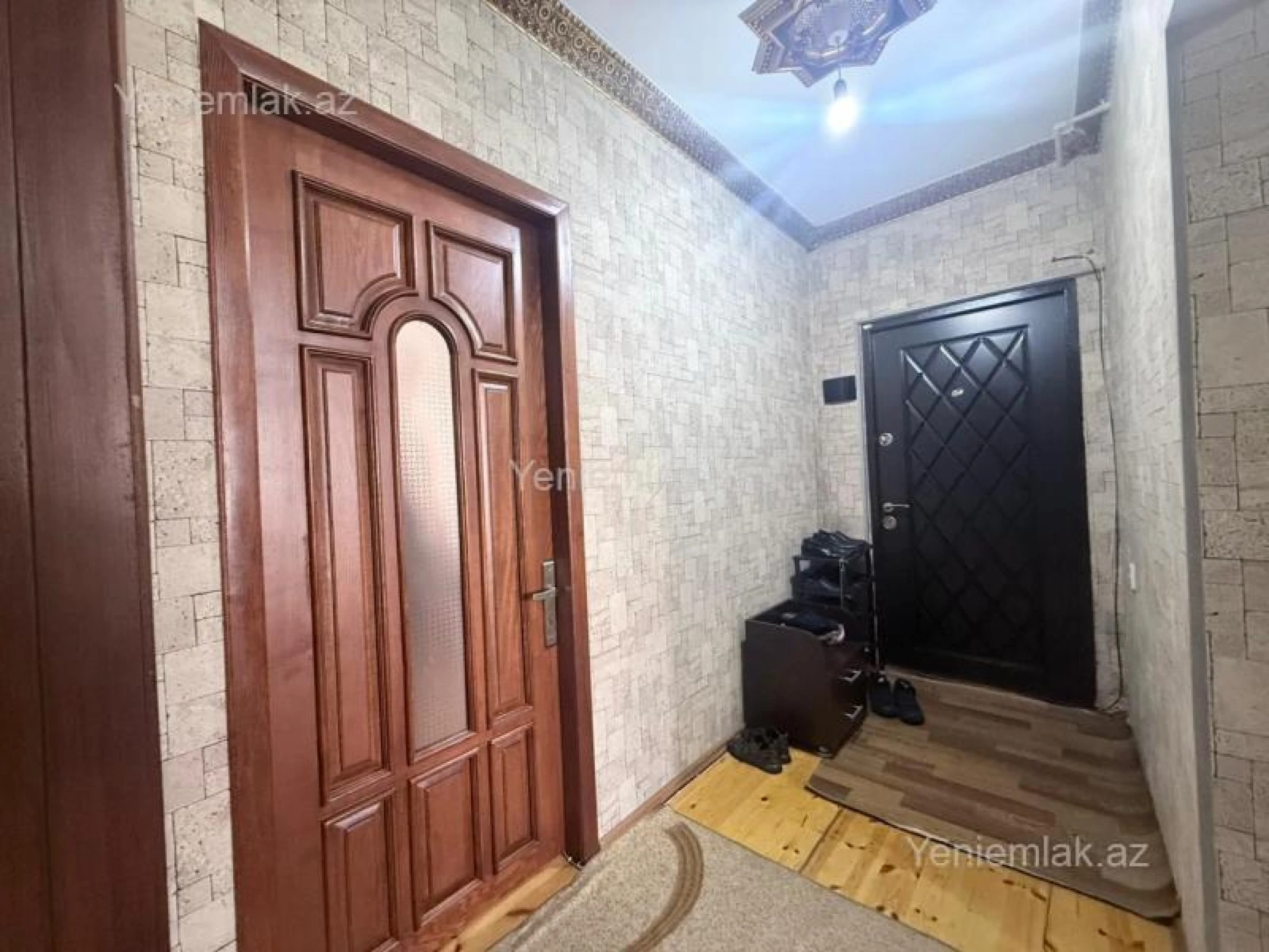 Satılır 3 otaqlı köhnə tikili 76 m²