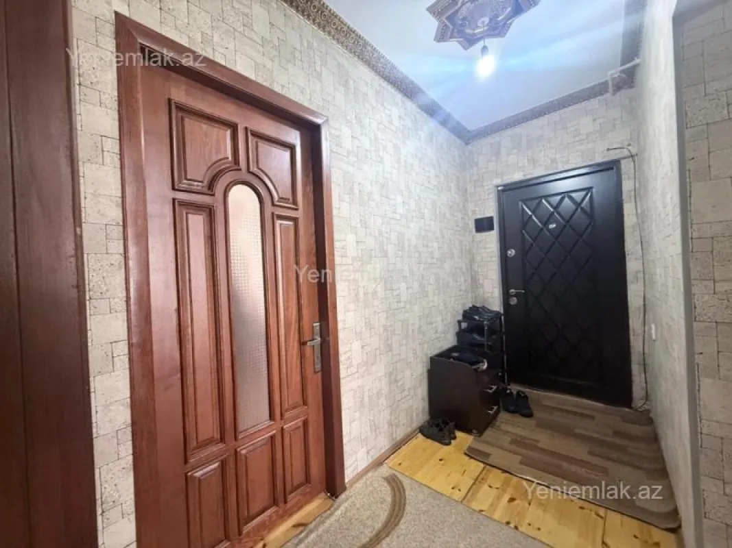 Satılır 3 otaqlı köhnə tikili 76 m²
