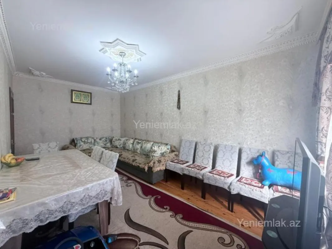 Satılır 3 otaqlı köhnə tikili 76 m²