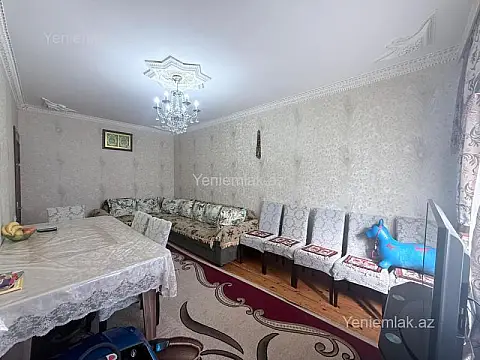 Satılır 3 otaqlı köhnə tikili 76 m²