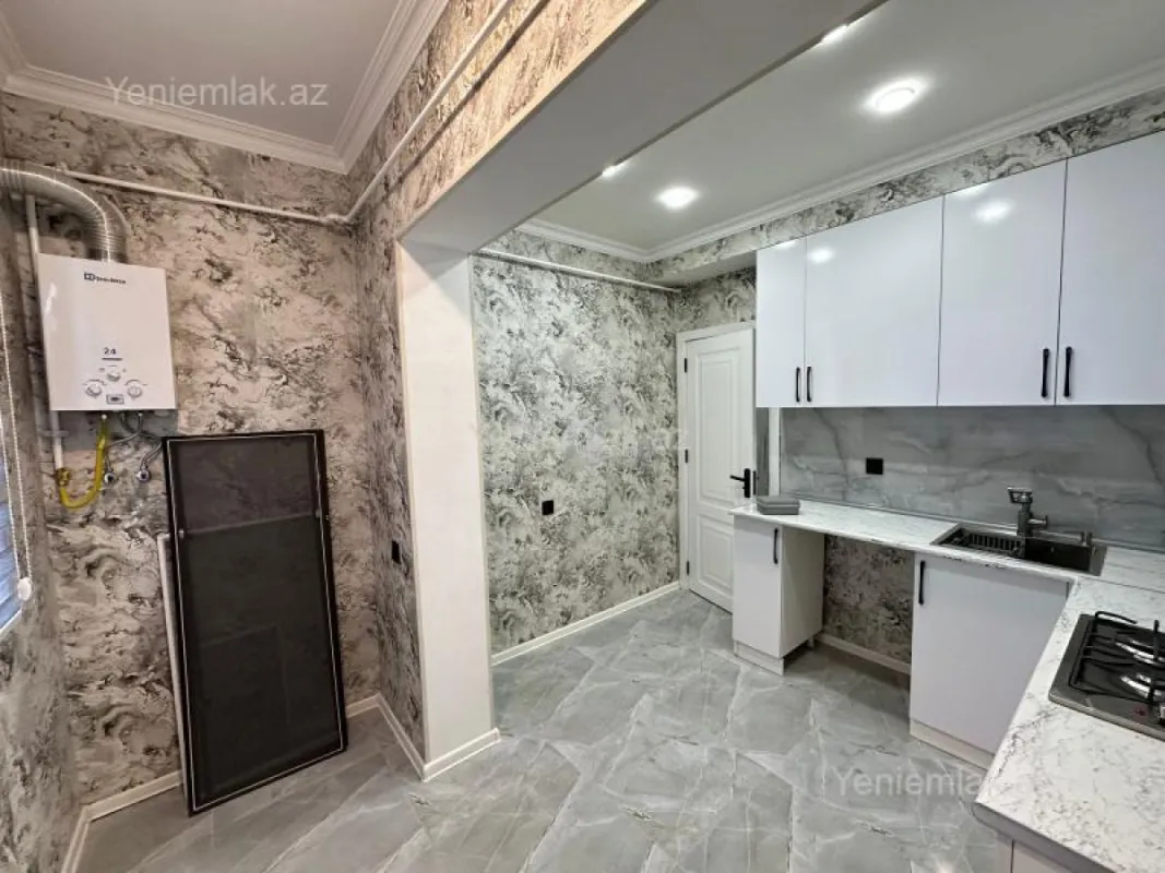 Satılır 2 otaqlı köhnə tikili 65 m²