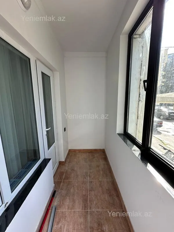 Satılır 2 otaqlı köhnə tikili 65 m²