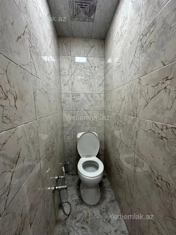 Satılır 2 otaqlı köhnə tikili 65 m²