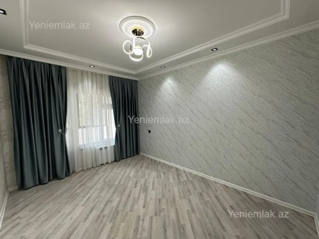 Satılır 2 otaqlı köhnə tikili 65 m²