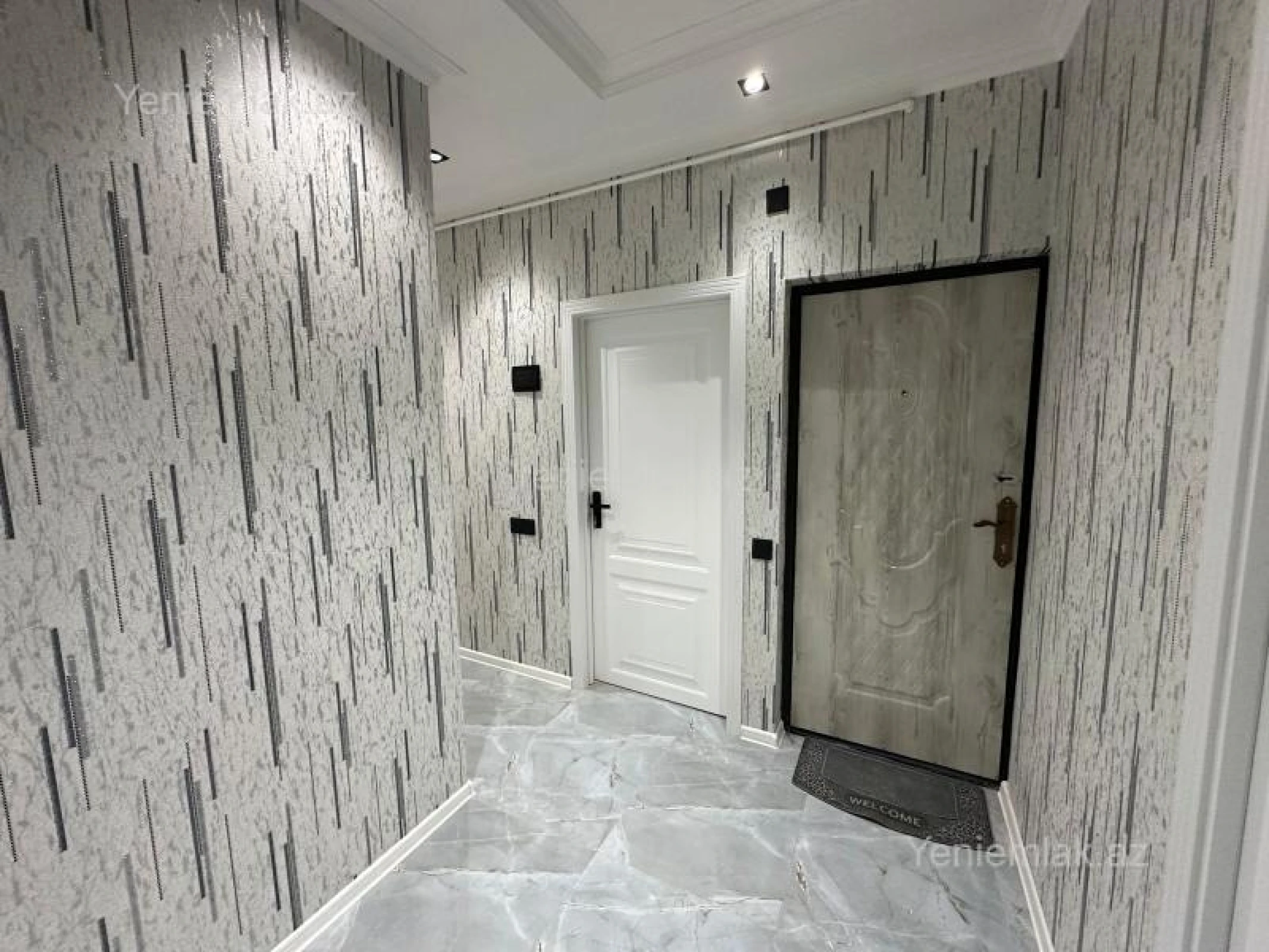 Satılır 2 otaqlı köhnə tikili 65 m²