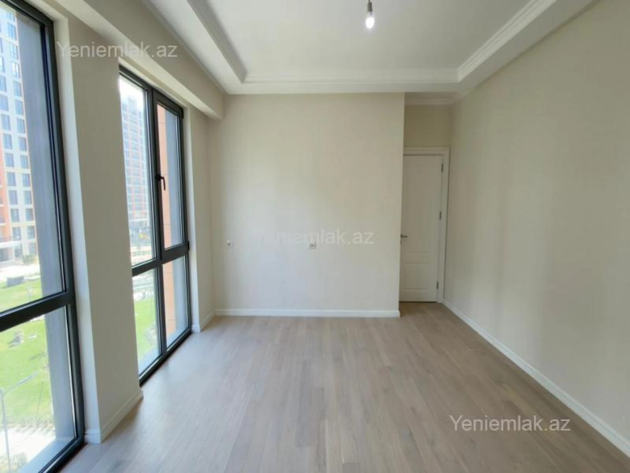 Satılır 3 otaqlı yeni tikili 83 m²