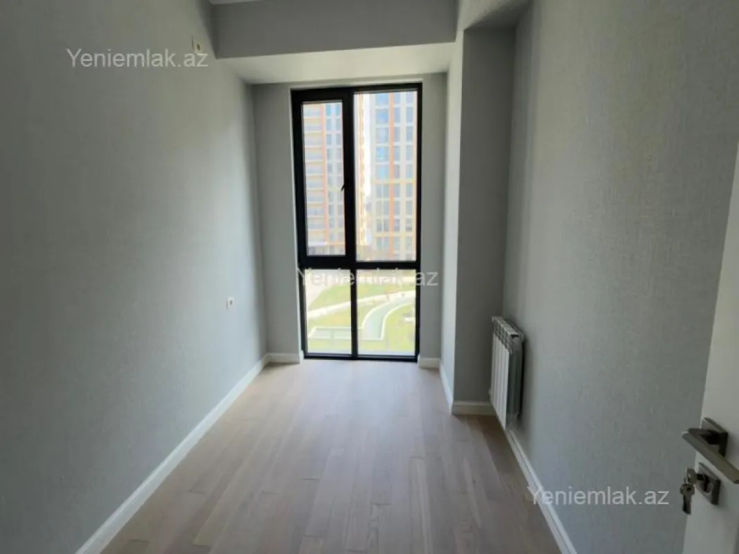 Satılır 3 otaqlı yeni tikili 83 m²
