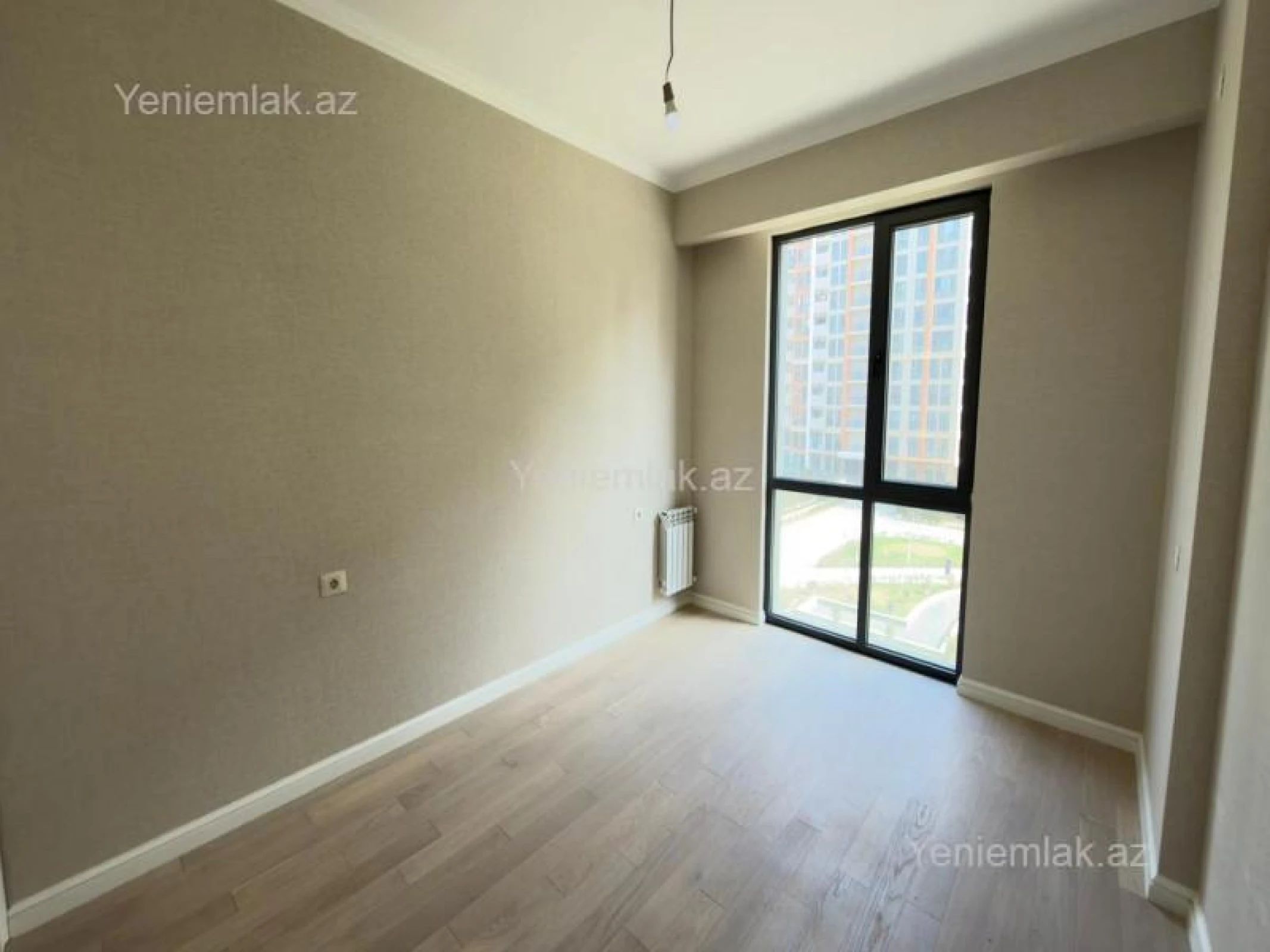 Satılır 3 otaqlı yeni tikili 83 m²