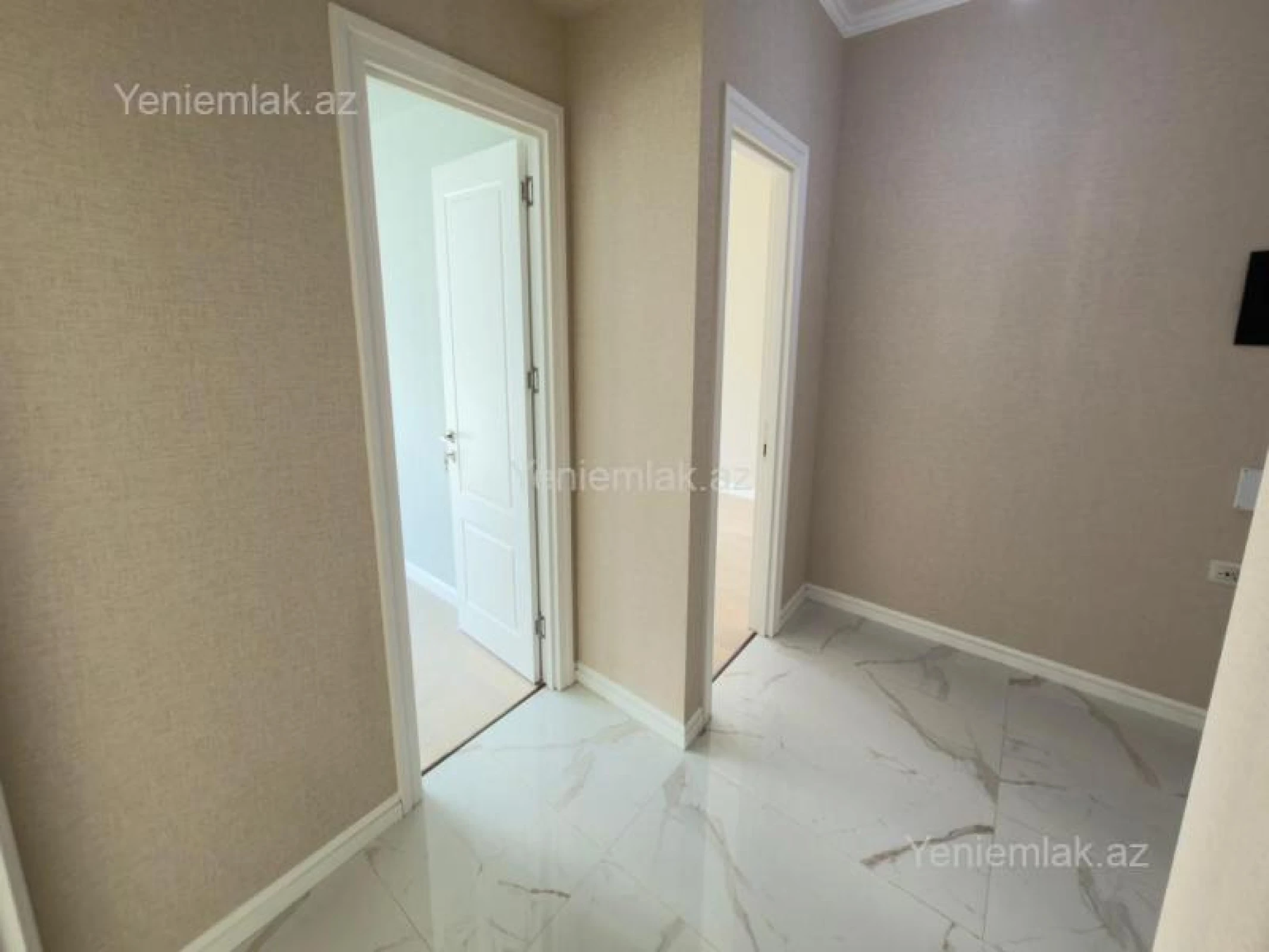 Satılır 3 otaqlı yeni tikili 83 m²