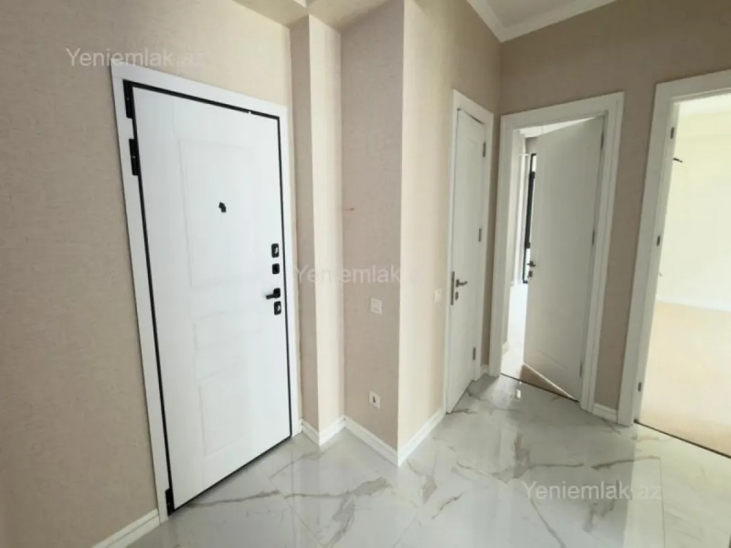 Satılır 3 otaqlı yeni tikili 83 m²