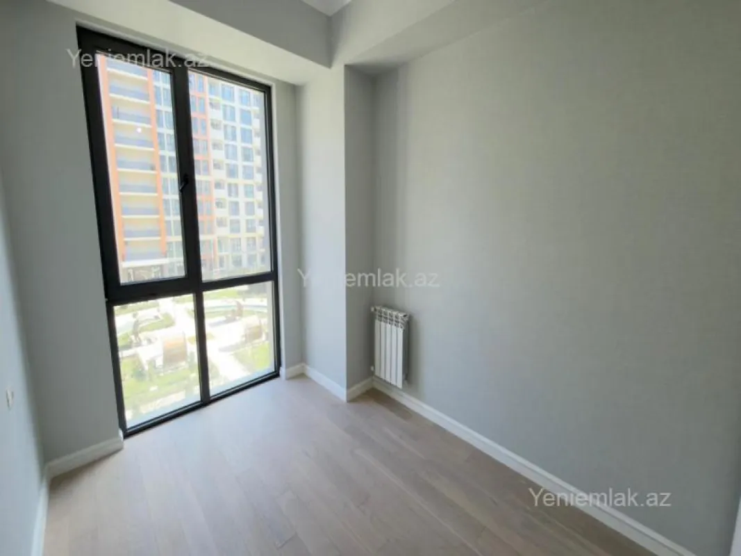 Satılır 3 otaqlı yeni tikili 83 m²