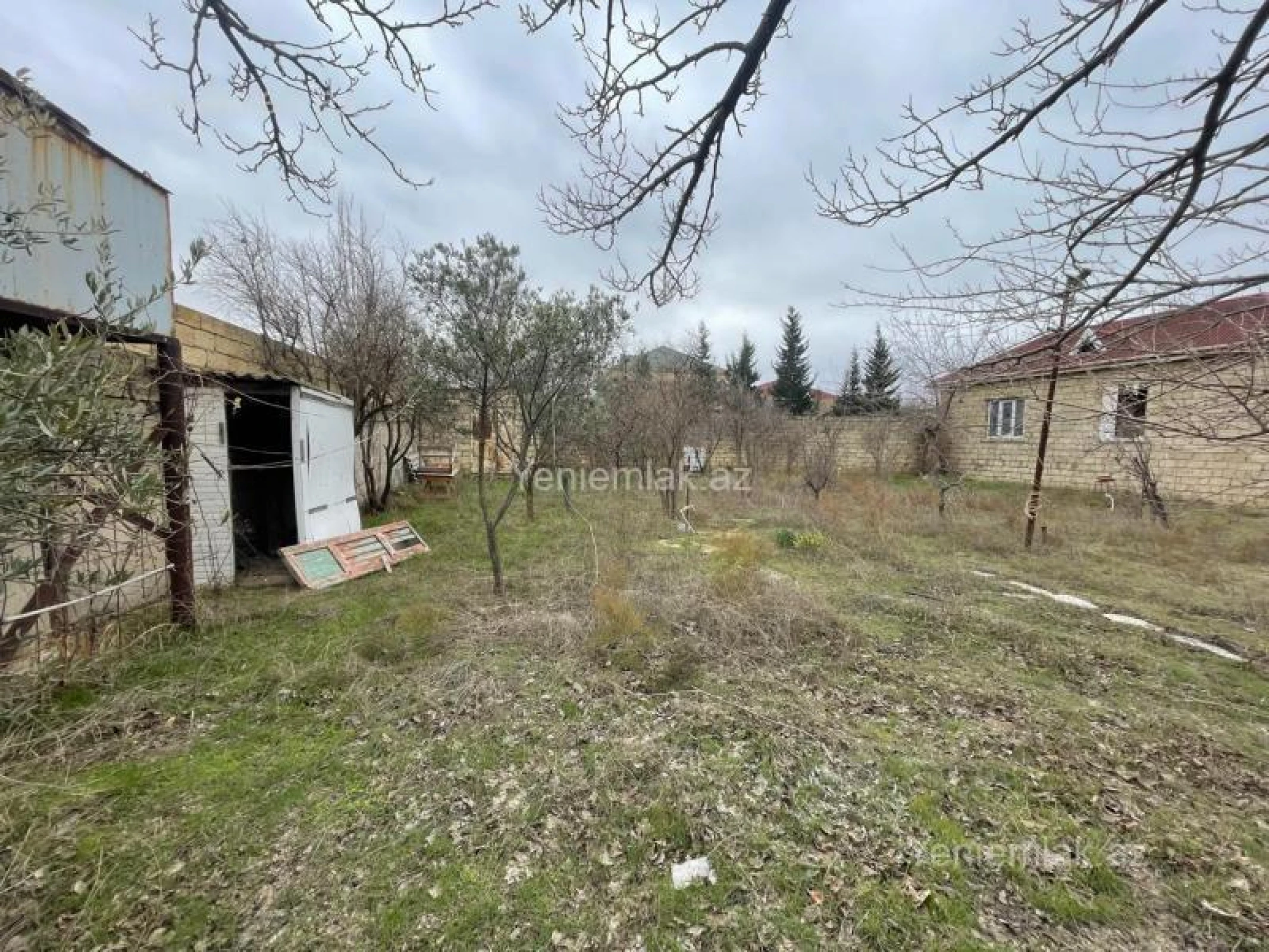 Satılır 6 otaqlı həyət evi 220 m²