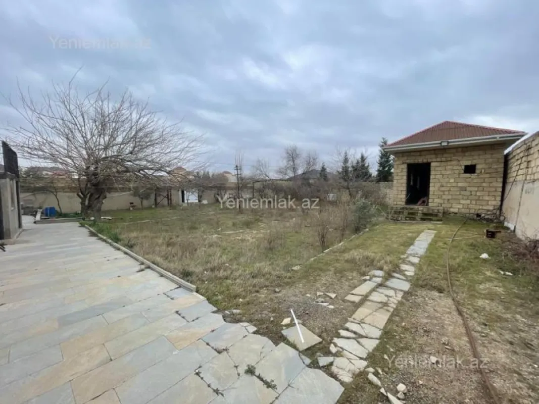 Satılır 6 otaqlı həyət evi 220 m²