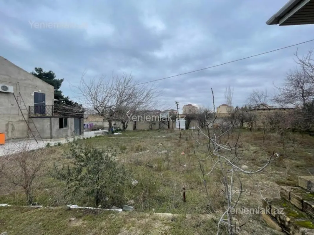 Satılır 6 otaqlı həyət evi 220 m²