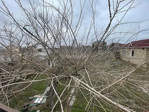 Satılır 6 otaqlı həyət evi 220 m²