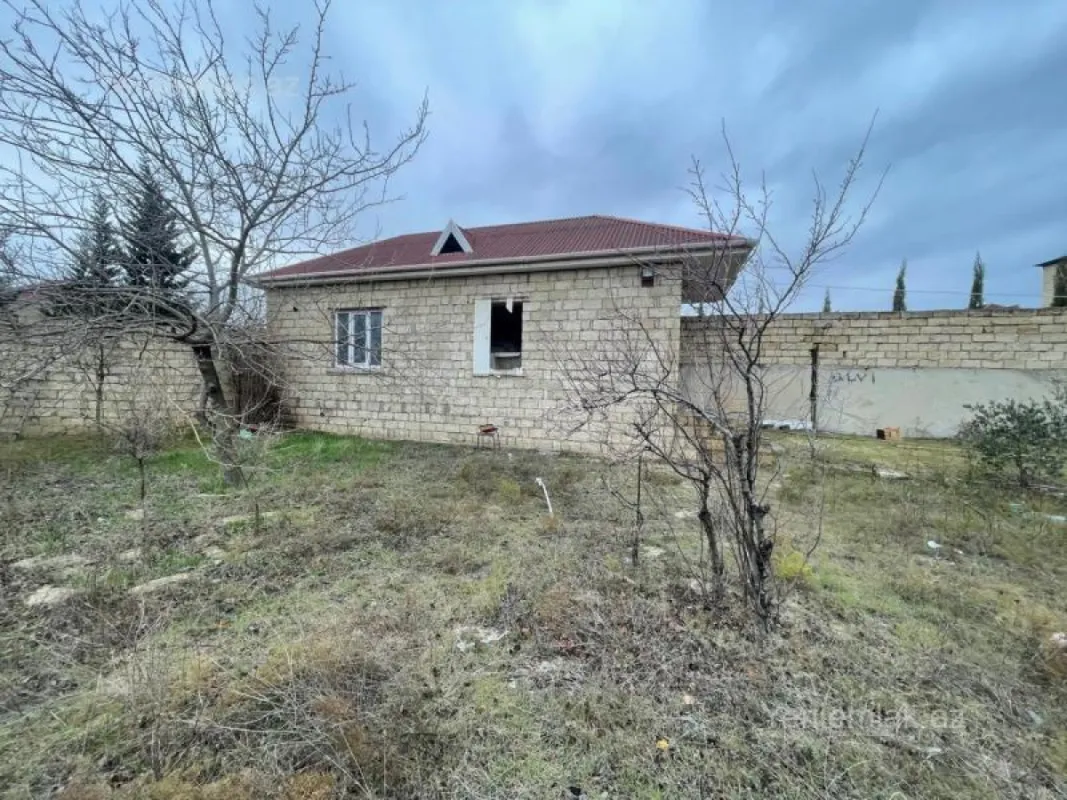 Satılır 6 otaqlı həyət evi 220 m²