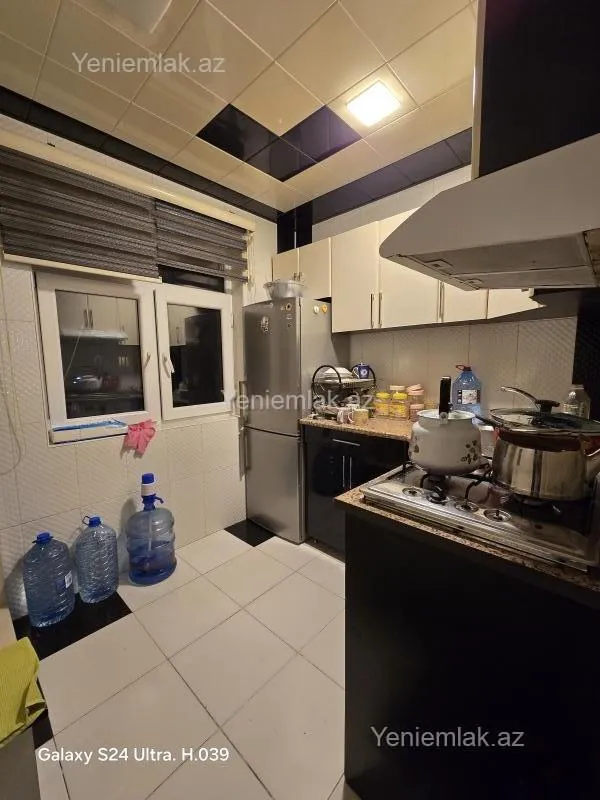 Satılır 3 otaqlı köhnə tikili 67 m²