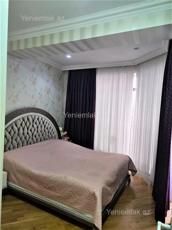 Satılır 3 otaqlı yeni tikili 88 m²