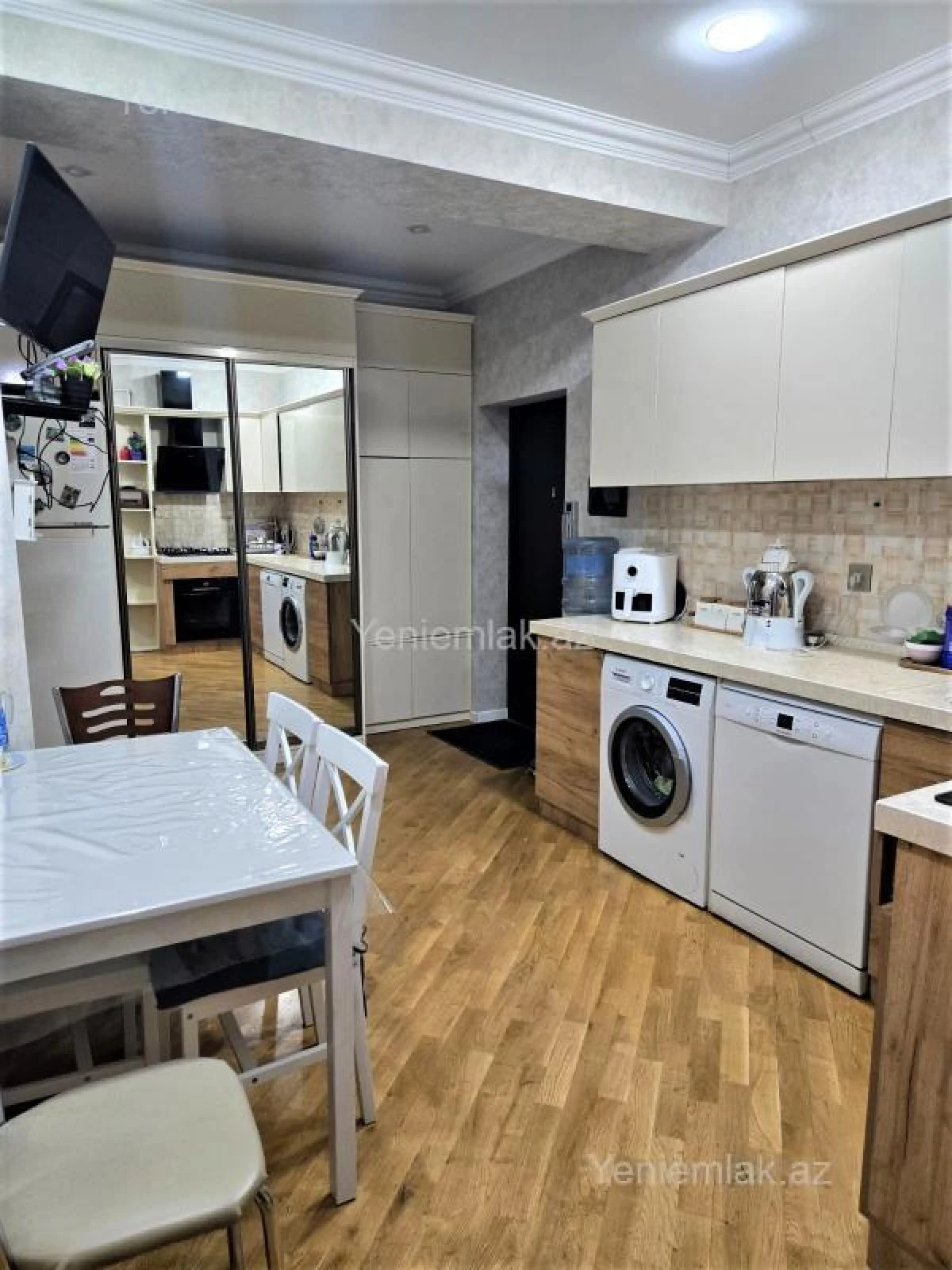 Satılır 3 otaqlı yeni tikili 88 m²