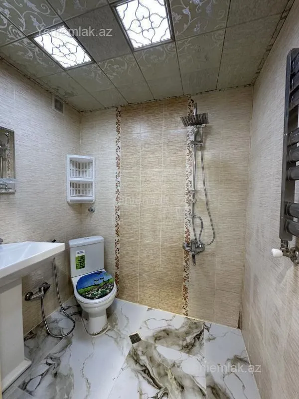 Satılır 2 otaqlı yeni tikili 70 m²