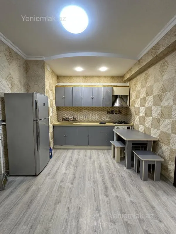 Satılır 2 otaqlı yeni tikili 70 m²
